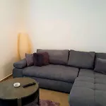In Kampor Mit Privatparkplatz By Interhome *