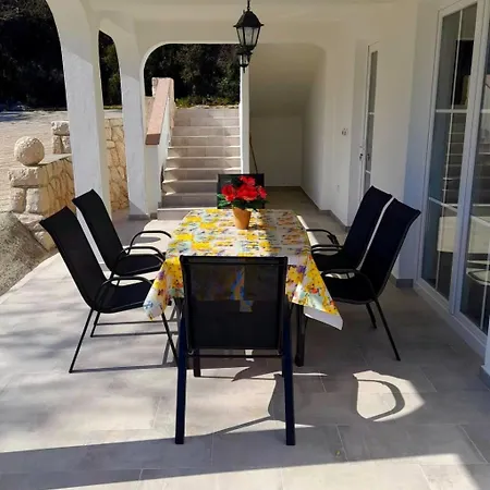 Holiday home In Kampor Mit Privatparkplatz By Interhome Rab Town