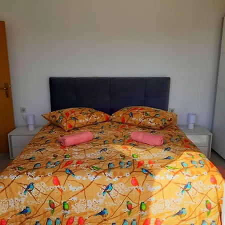 In Kampor Mit Privatparkplatz By Interhome * Rab Town